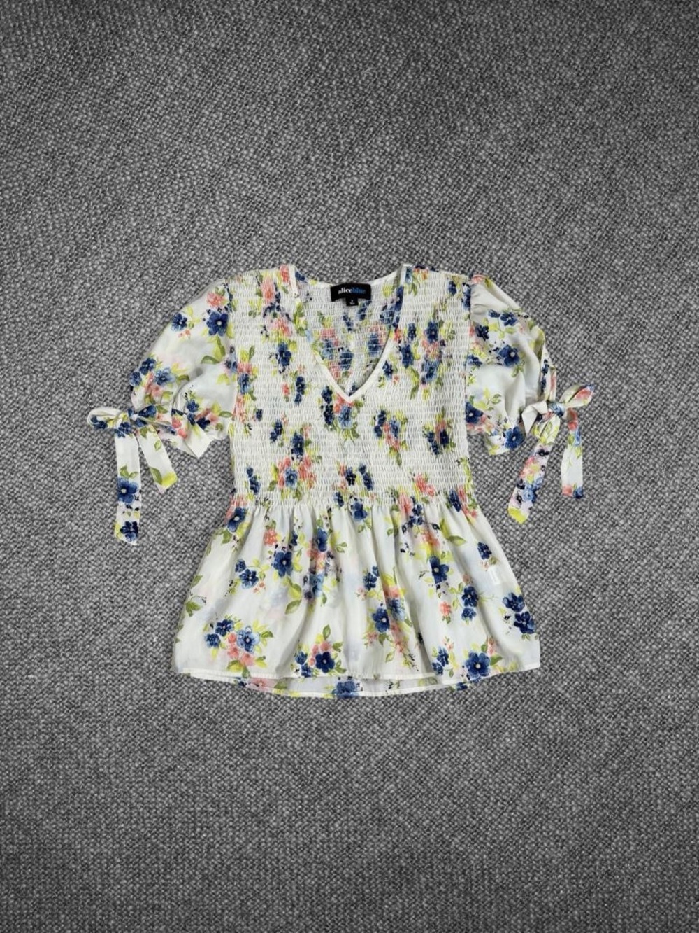 Alice Blue Floral Smocked Peplum Blouse Size Smal
